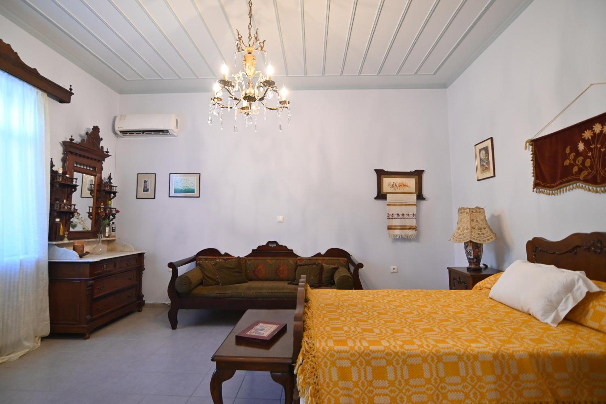Apartment Phaos Chios *
